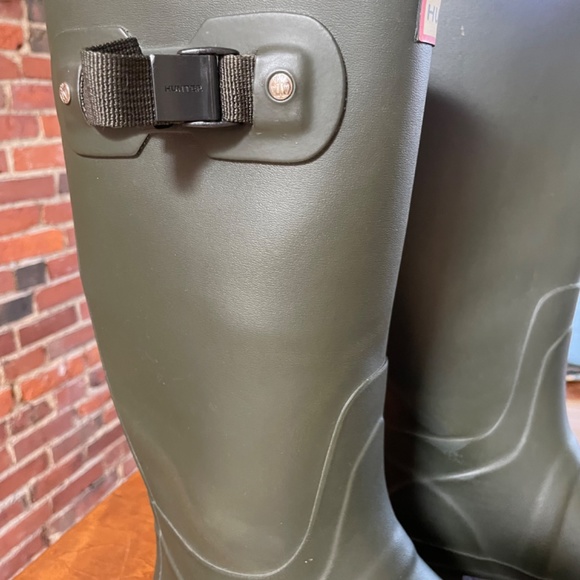 Hunter Wide Calf Boots - Picture 2 of 7